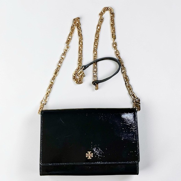 New Tory Burch black Robinson patent leather chain crossbody clutch wallet - Picture 2 of 4